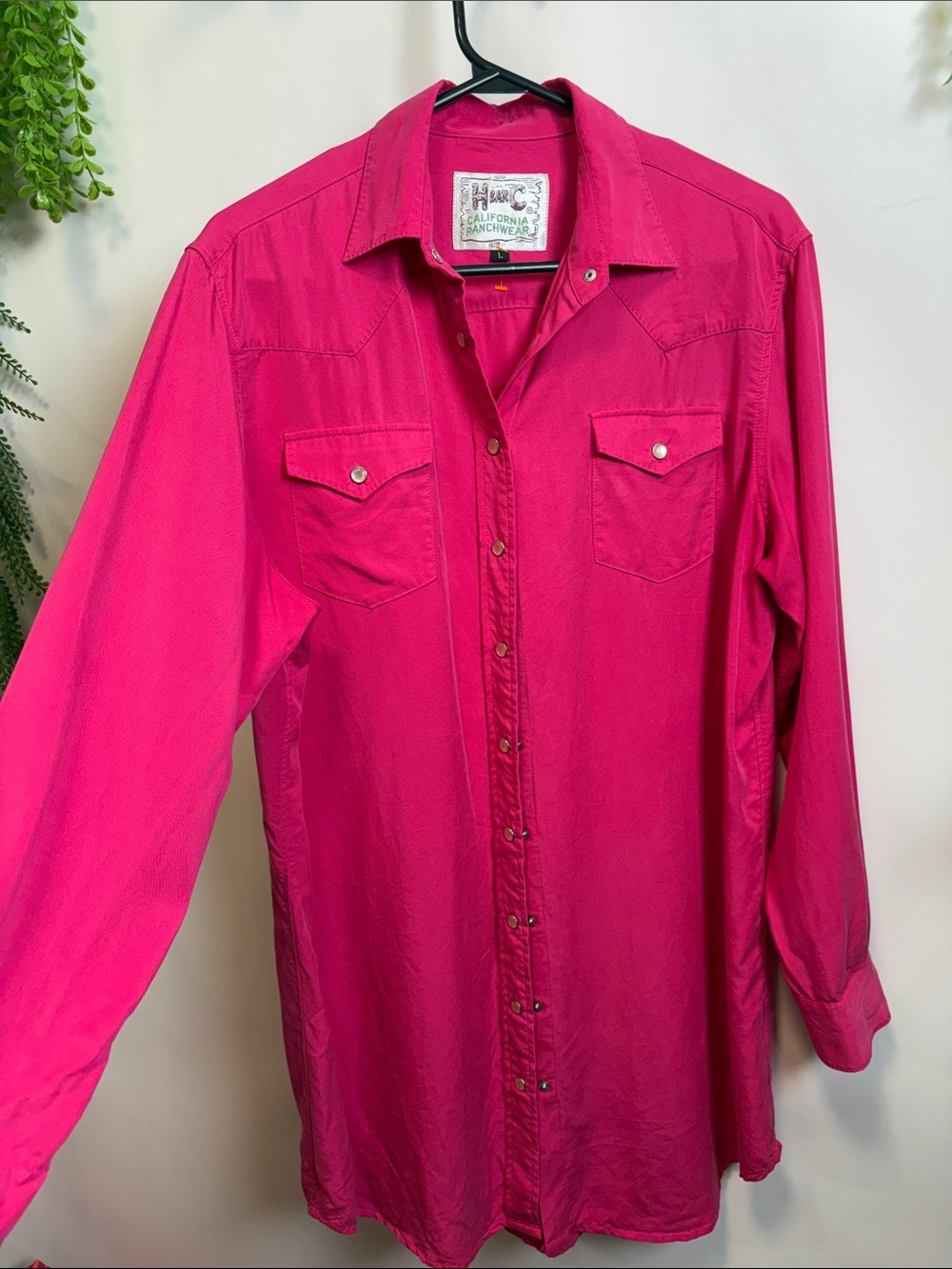 Women's Bright Fuchsia Button-Down Western Shirt
